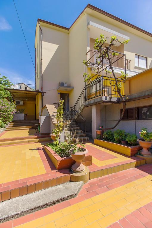 Apartment Oleander Mali Losinj Exterior photo