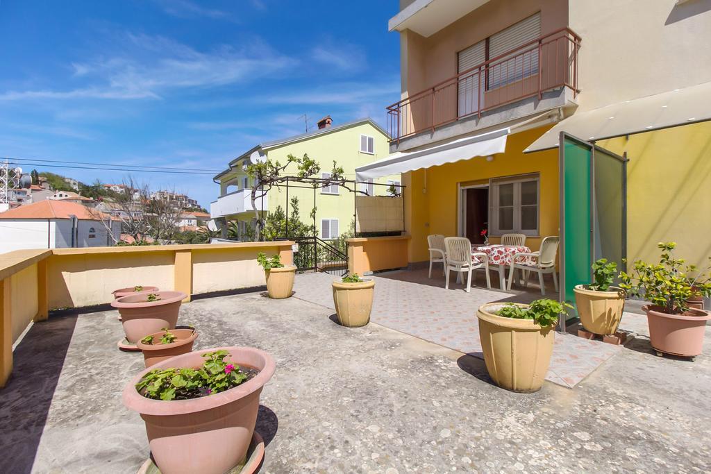 Apartment Oleander Mali Losinj Exterior photo
