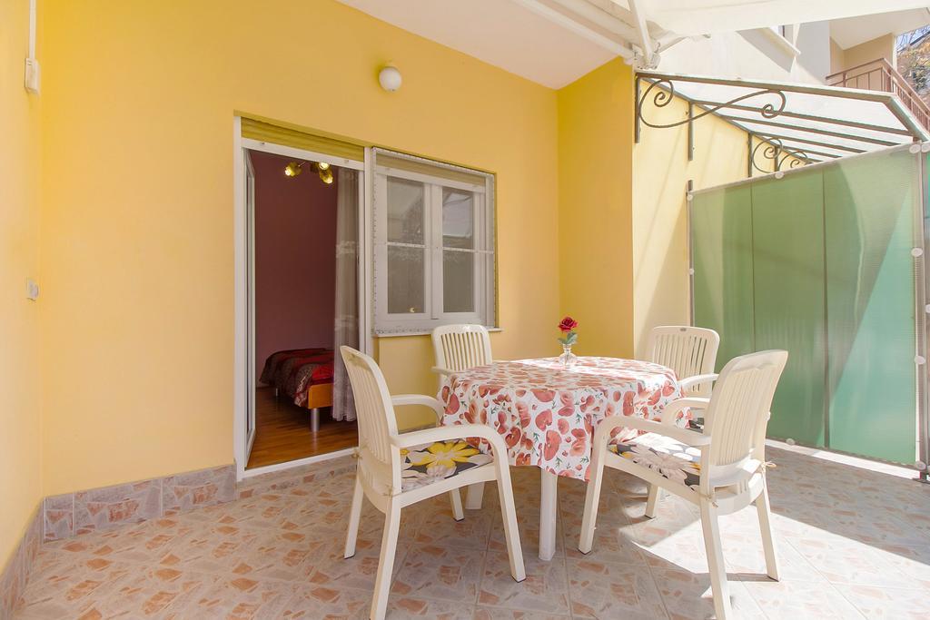 Apartment Oleander Mali Losinj Exterior photo